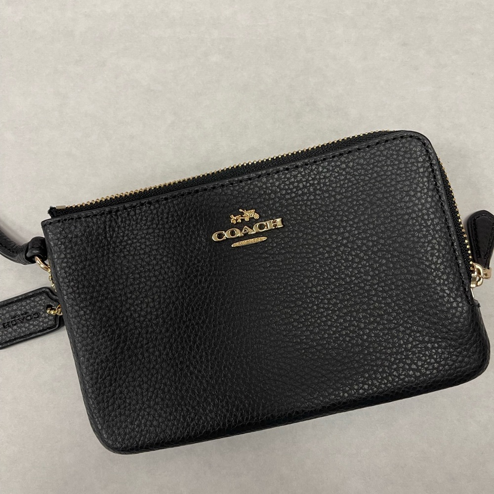COACH DOUBLE CORNER ZIP WRISTLET